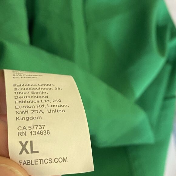 Fabletics Shirt Mens XL Green Button Up Short Sleeve Stretch Pocket Casual NWT - Picture 4 of 11
